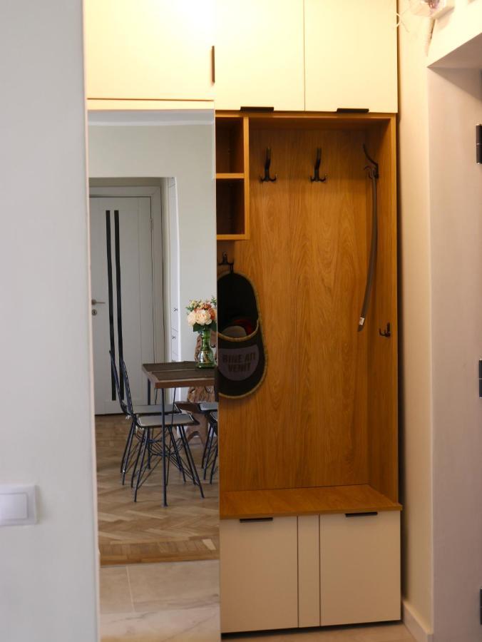 Mina City Center Apartment Amzei Bukarest Exteriör bild